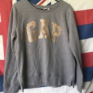 GAP sweatshirt